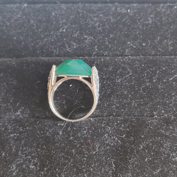 Genuine Green Agate, Marcasite and Sterling Silver Ring, size 7 - Picture 10 of 10